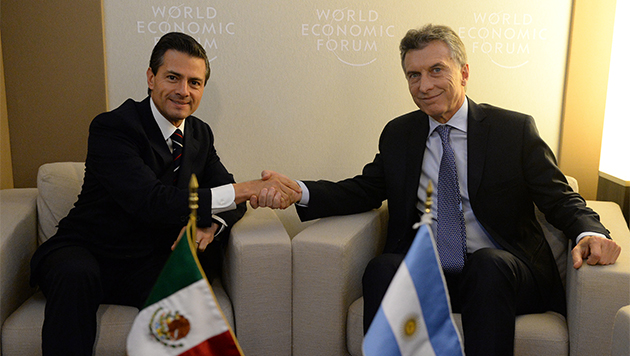 El jefe de Estado se reunió con el presidente de México
