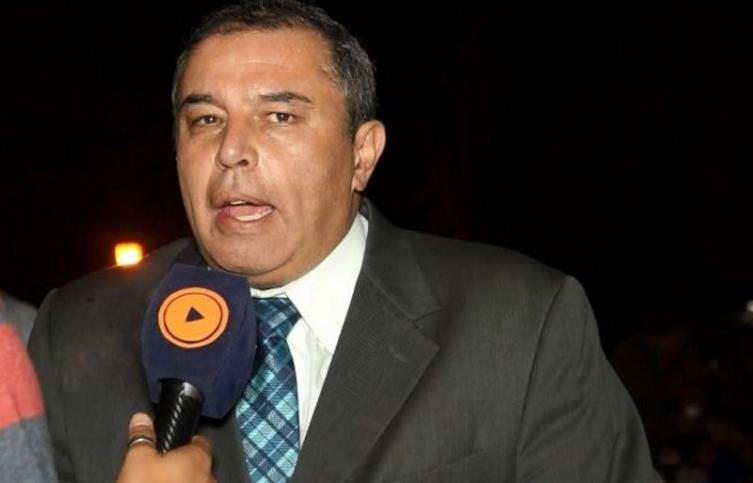 Gustavo Palomeque renunció por la red social. 