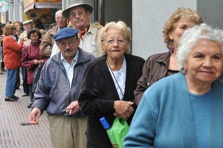 Jubilados: el bono de $70.000 seguirá sin aumento en 2025