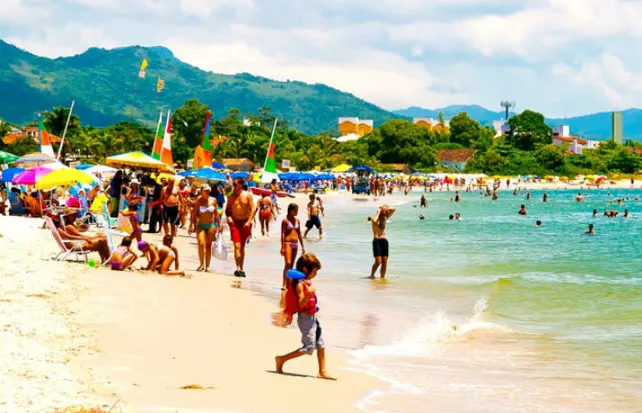 Brasil: esperan un aluvión de argentinos durante el verano