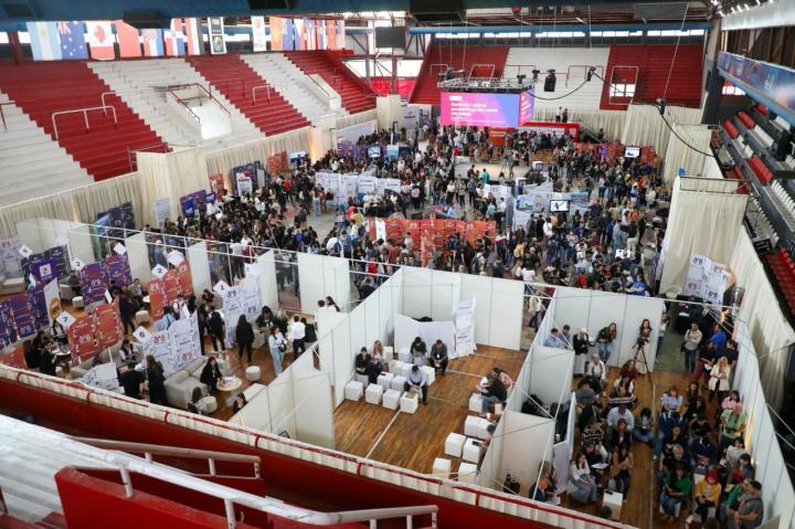 Exitosa Expo Empleo en Santa Fe: 5600 inscriptos y 1300 encuentros