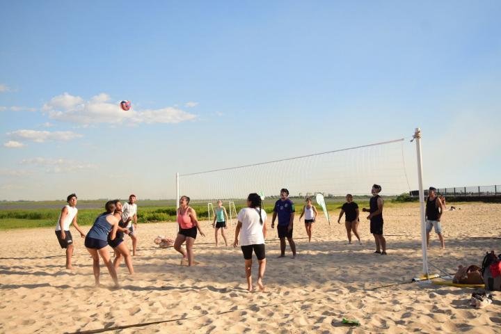 Música, gastronomía y deportes gratuitos en las playas