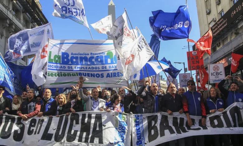 Bancarios logran más aumento: $1.648.506 de inicial