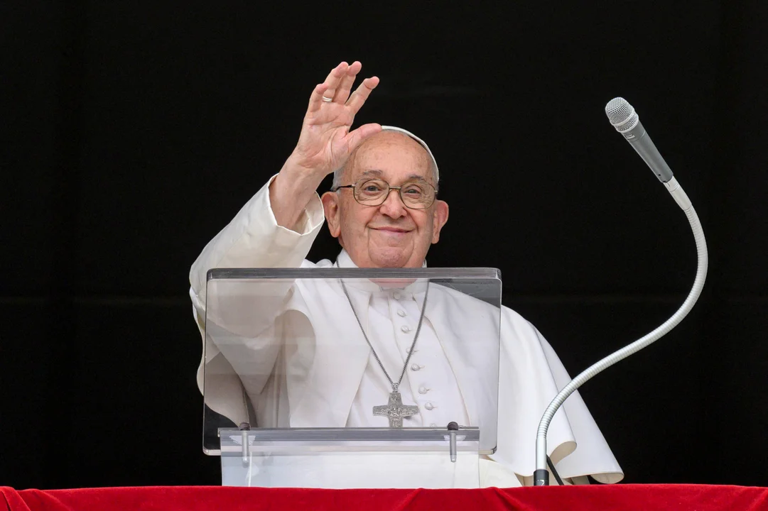 El papa Francisco mostró una ligera mejoría