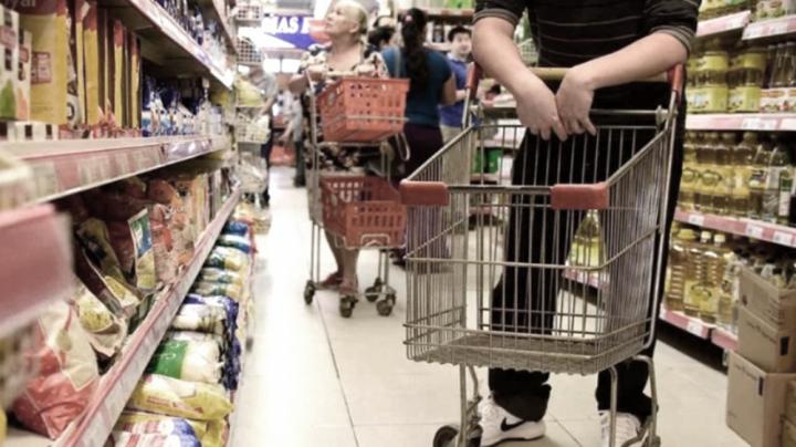 Cayó el consumo masivo en mayo y no logra recuperarse