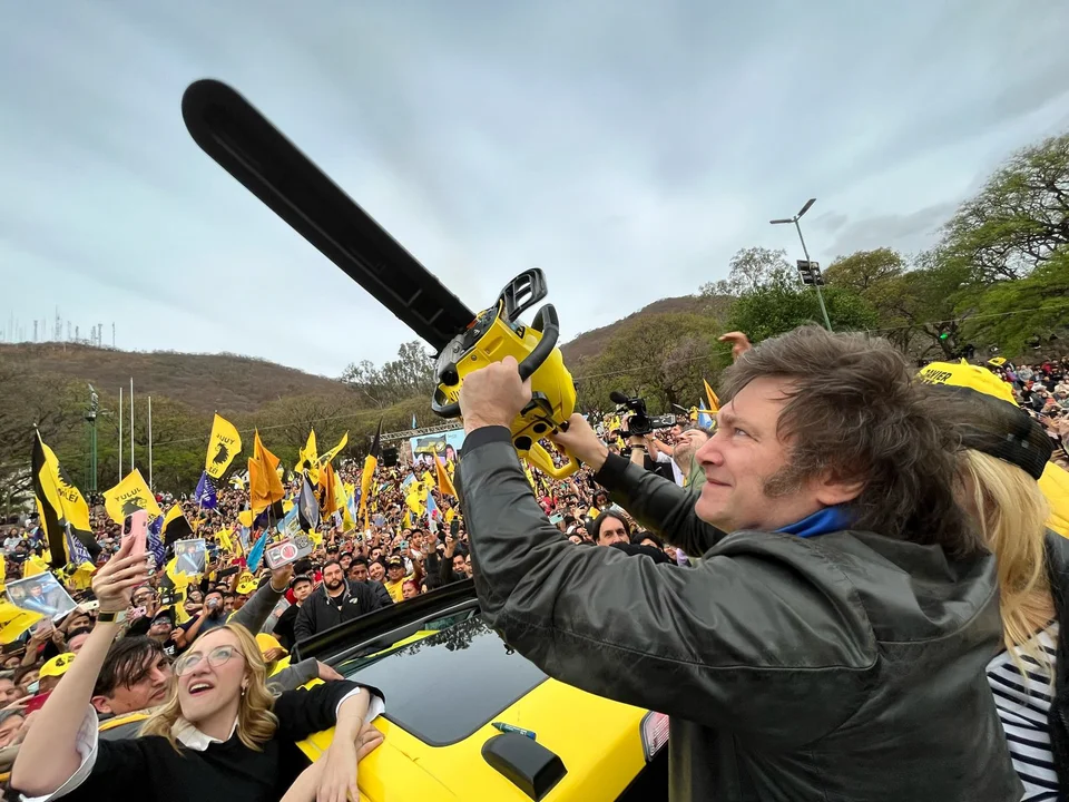 Javier Milei disolvió Vialidad Nacional
