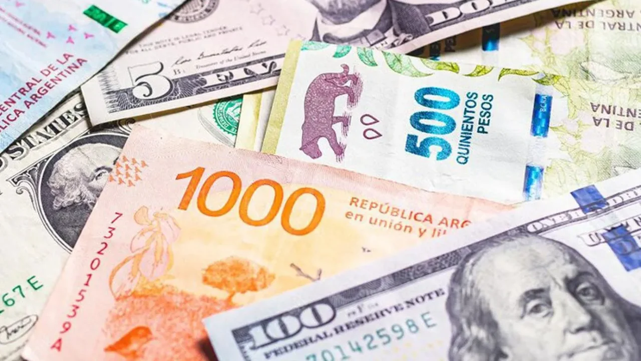 El dólar, sin freno: superó la barrera de los $1.300