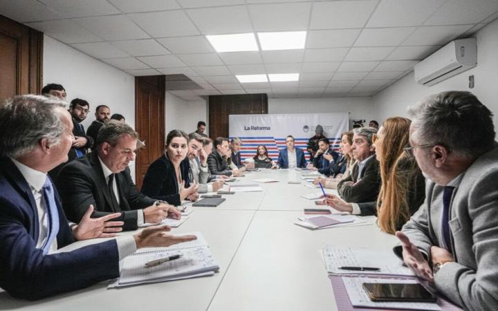 Reforma constitucional: conformaron las 8 comisiones de trabajo