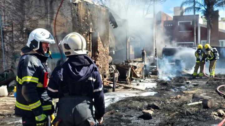 Explotaron tanques de gasoil en un pueblo de Santa Fe