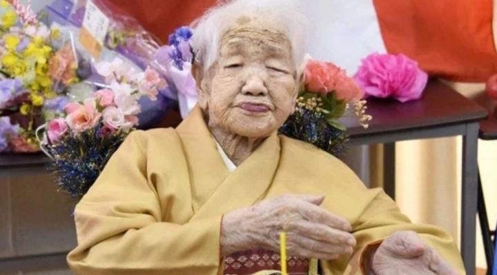 Récord de personas con más de 100 años en Japón