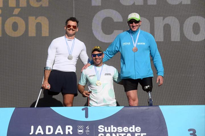 Jadar 2025: triatlón, canotaje y paracanotaje animaron la cuarta jornada
