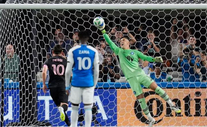 Messi picó un penal, se lo atajaron y el Inter Miami perdió por goleada