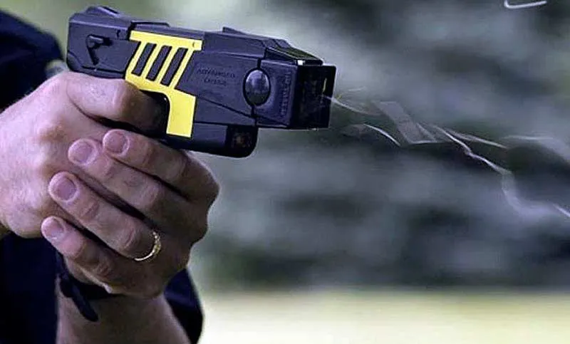 Las pistolas Taser debutaron en Rosario por primera vez