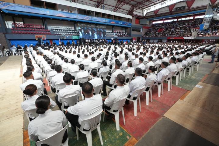  817 nuevos agentes se suman a la Policía de la Provincia