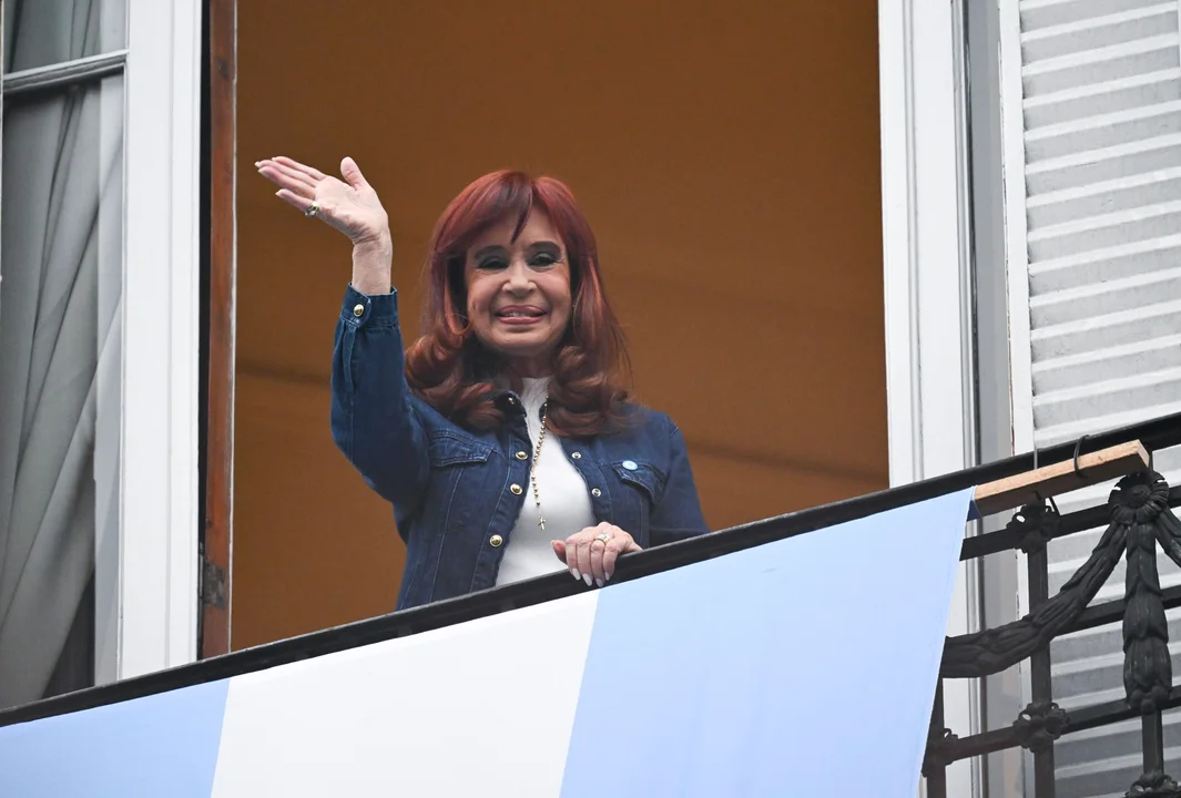 La Justicia autorizó a Cristina Kirchner a salir al balcón