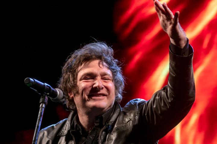 Milei saludó a los argentinos por las fiestas: “Abróchense los cinturones”