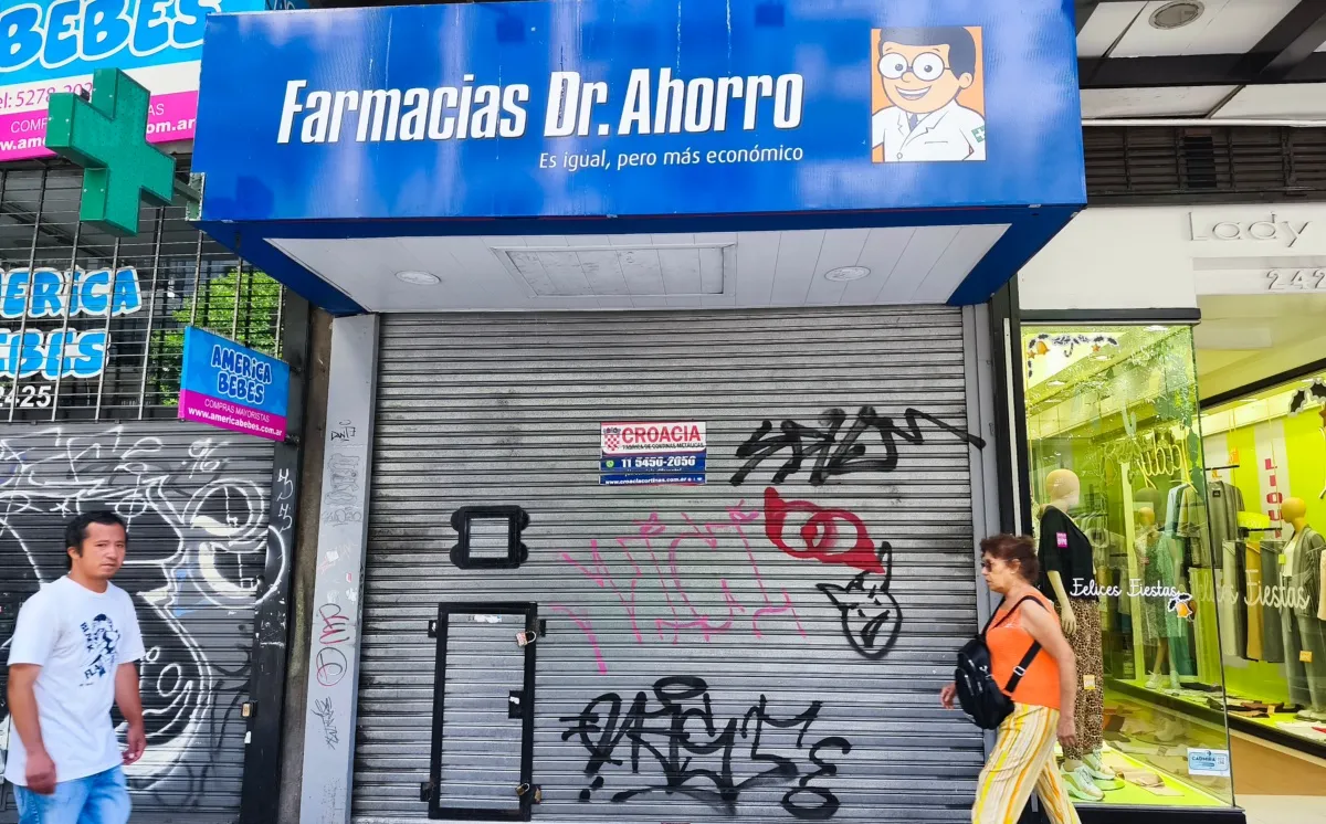 Farmacias del Dr. Ahorro cerró 10 locales y despidió a 100 trabajadores