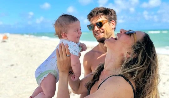 Jimena Barón presentó por primera vez a su hijo Arturo