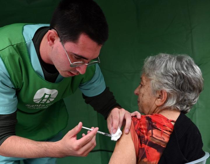 Sigue la campaña itinerante de vacunación gratuita