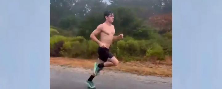 Franco Colapinto se entrenó bajo la lluvia 