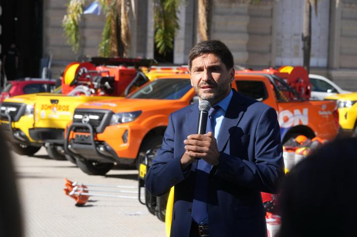 Bomberos de Santa Fe, los más preparados y equipados del país