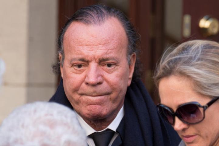 La Justicia española no investigará a Julio Iglesias
