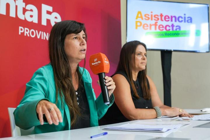 Otorgan un premio a los docentes que garantizaron las clases en 2025