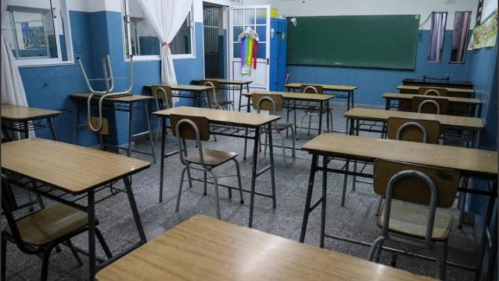 Maestros de Santa Fe lanzaron un paro de 24 horas