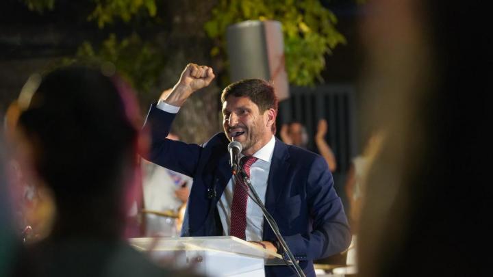 Pullaro enfurecido con los maestros y médicos: “Es la mejor paritaria del país”