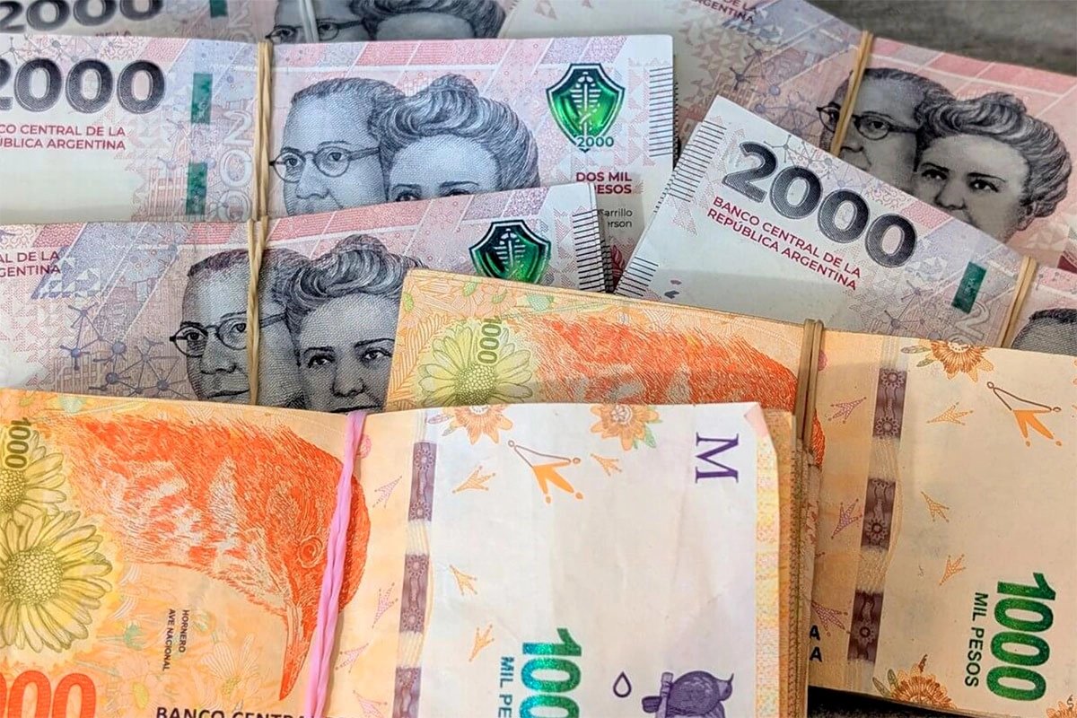 Bancarios, con sueldo inicial de 2.125.068 pesos