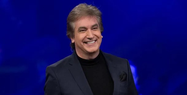 Lanzan la candidatura presidencial del pastor Dante Gebel