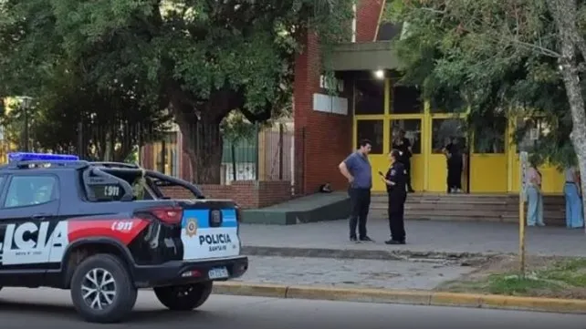 Un alumno abrió fuego en una escuela de Santa Fe