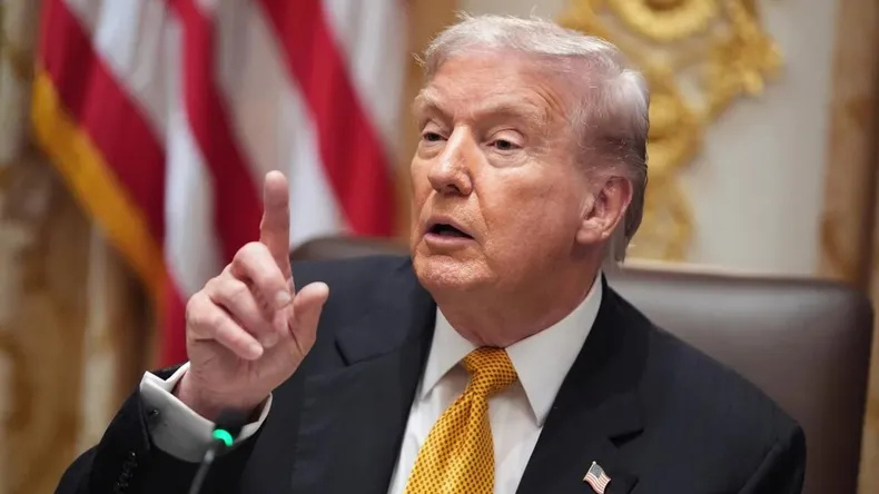 Donald Trump amenazó con eliminar Irán en una noche