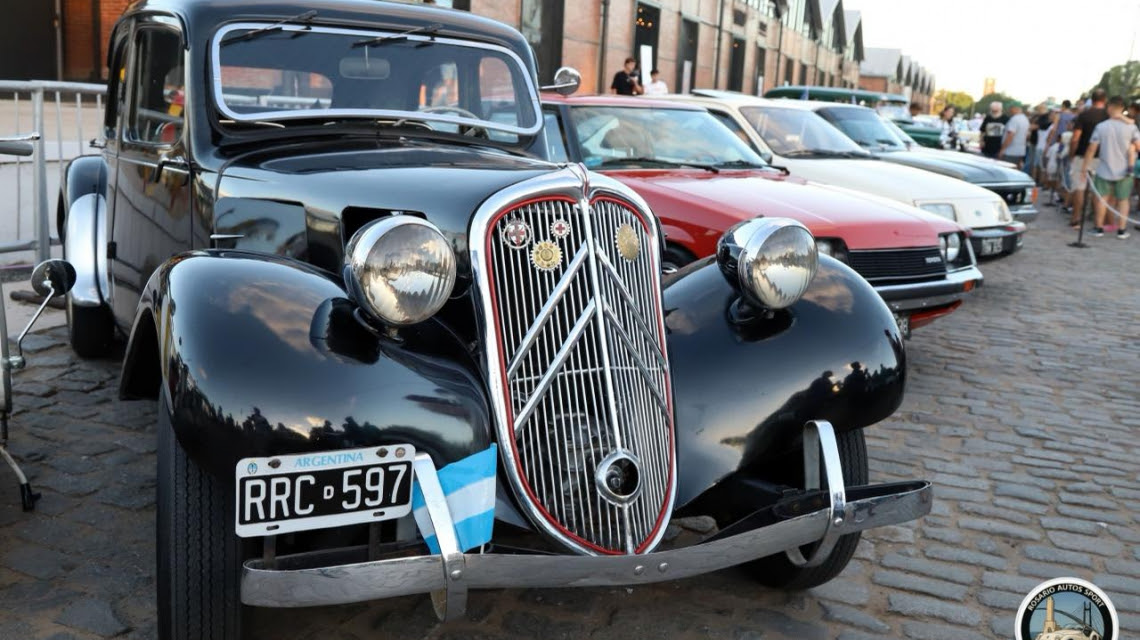 Autos históricos de colección: entregan la chapa patente 100 