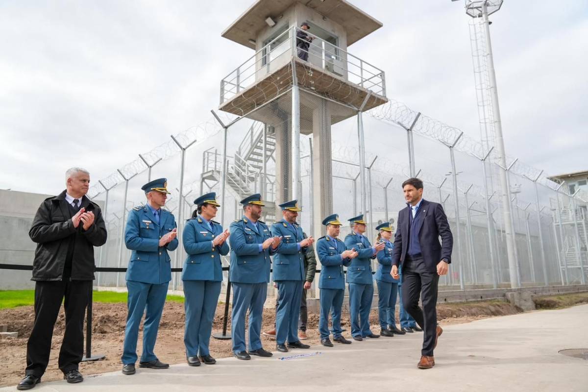 Pullaro inauguró la nueva cárcel de Recreo
