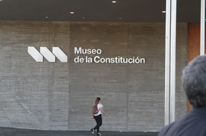 Frente del Museo de la Constitución.