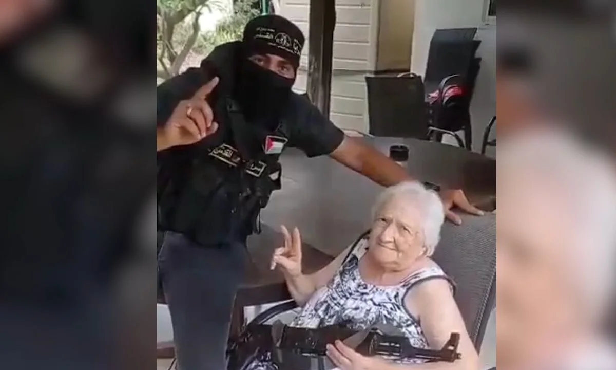 La foto de la abuela y el terrorista.