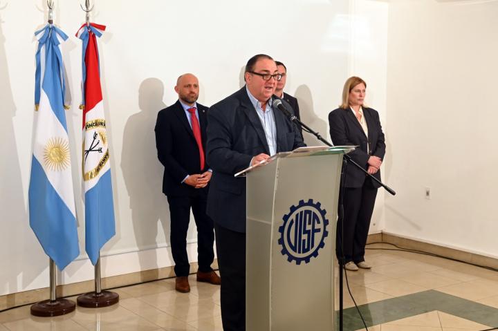 El intendente participó del acto organizado para celebrar a los industriales. 