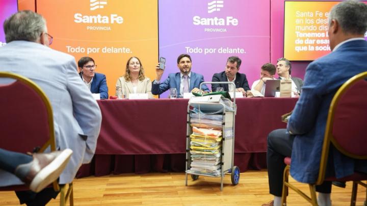 “Vamos por ciudadanía digital, por un Estado moderno en Santa Fe”, dijo el gobernador.