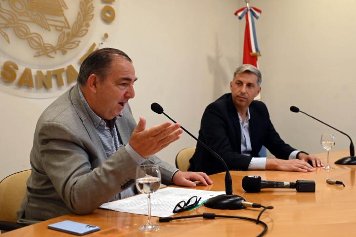 El intendente de Santa Fe, en la presentación del informe anual.