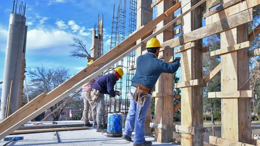 Santa Fe a contramano del país: sumó más de 2.600 empleos en la construcción
