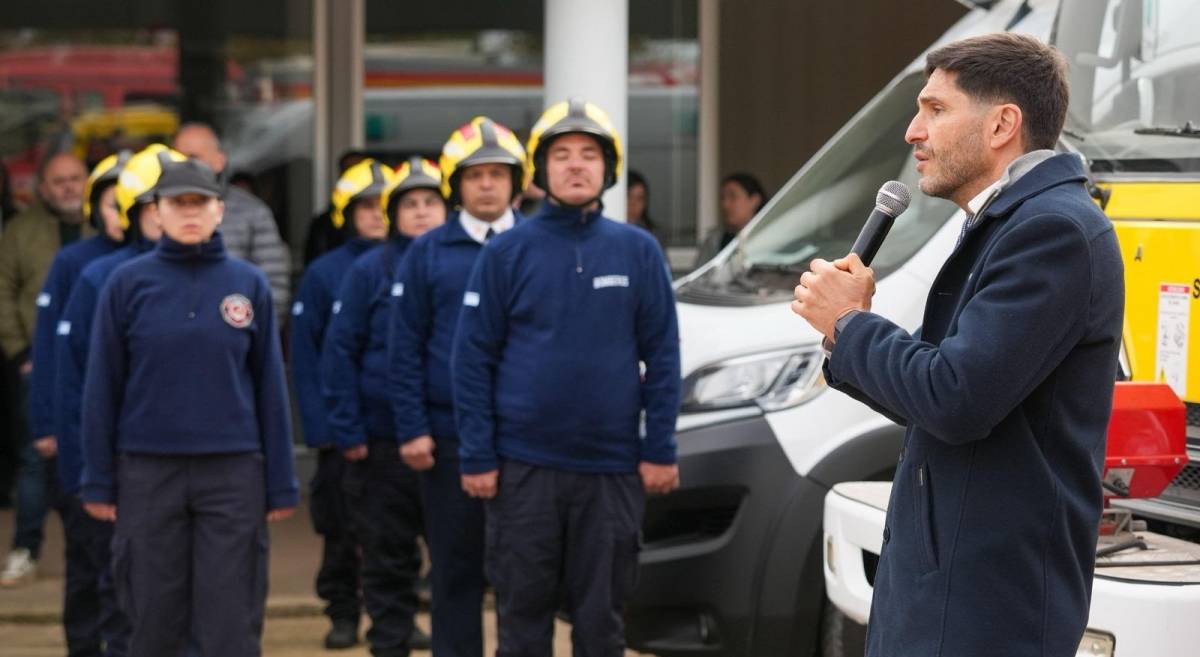 Pullaro a los bomberos: “Sentimos orgullo por ustedes