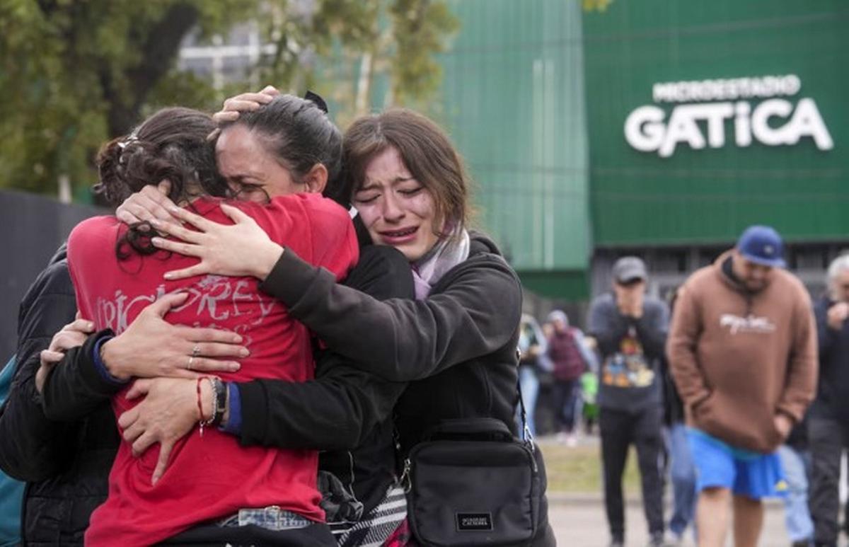 Masivo último adiós al Indio Solari: hay kilómetros de fila