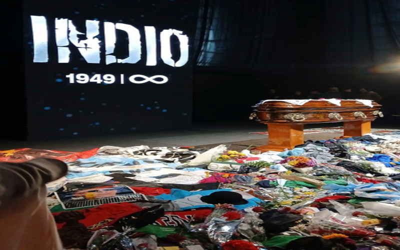 Homenaje al Indio: estiman un millón de fanáticos en su velatorio