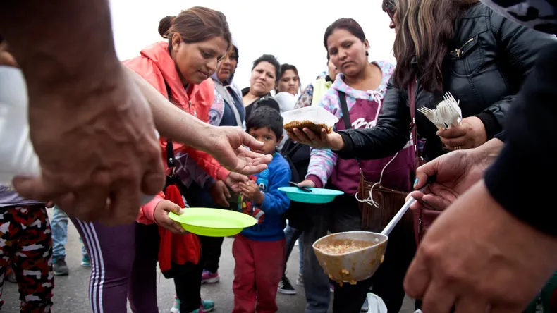 Una familia necesitó más de 1 millón y medio  para no ser pobre