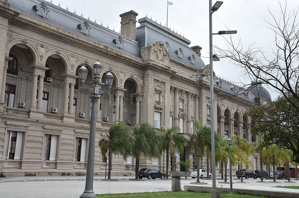 Santa Fe recibió $ 5.000 millones a cambio de apoyo en el Congreso