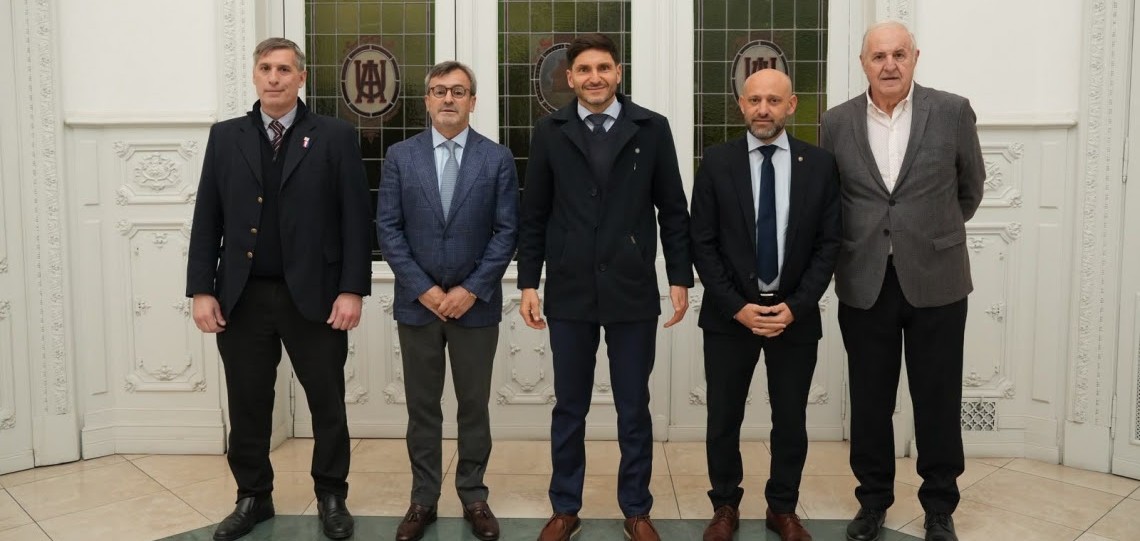 Pullaro y la UIA coincidieron: ordenar las cuentas y bajar los impuestos