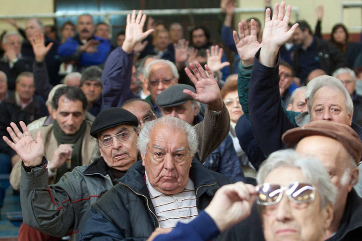 Los jubilados tendrán un aumento de $ 7.300