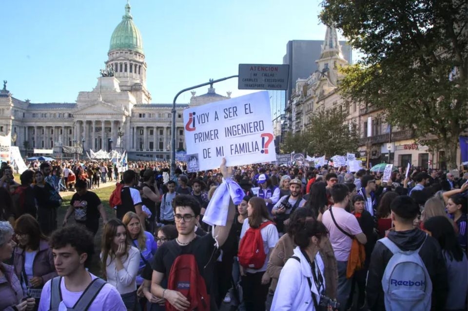 Le pusieron fecha a la quinta marcha federal universitaria