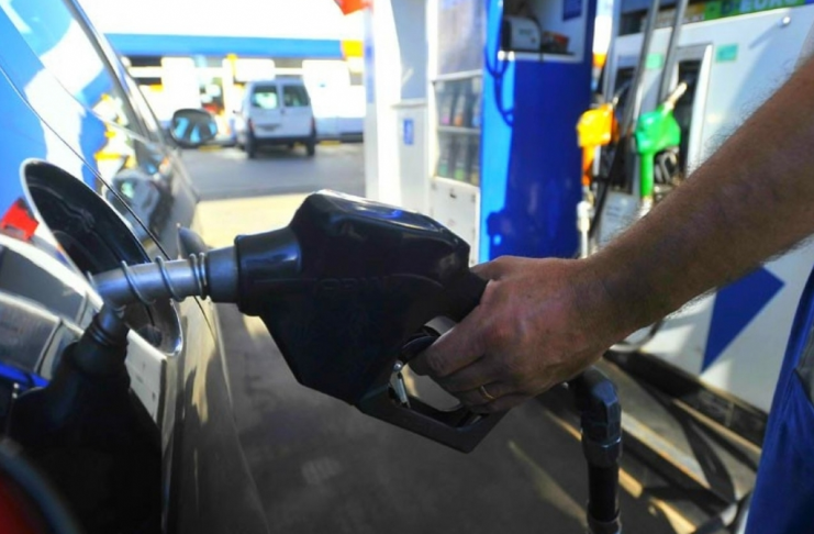 La nafta volvió a aumentar hasta un  5 %